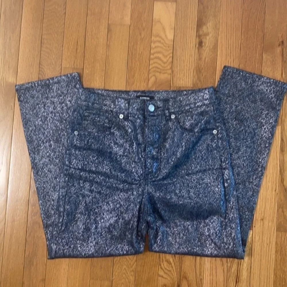 NWOT Express Super High Waisted Metallic Slim Super Size 6 petite jeans